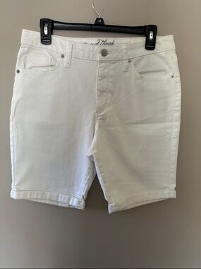 Universal Thread Women's White Bermuda Shorts with Rolled Cuff